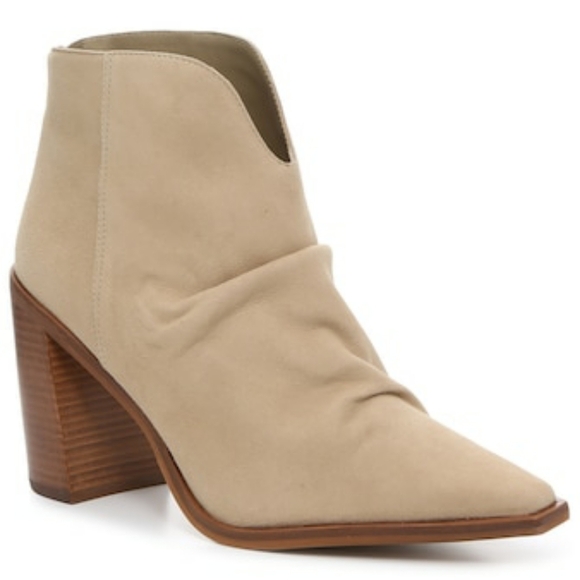 Vince Camuto Wenmina Slouchy Vamp Camel Booties - Sz 8M US - Picture 3 of 9